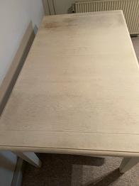 GRATIS - Massivt spisebord