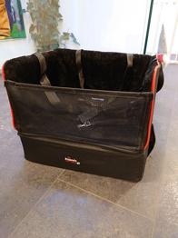 Bilsæde til hund med sele