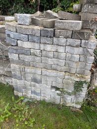 Grå betonsten / belægningssten til indkørsel og terrasse