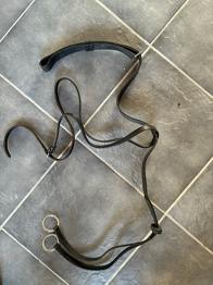 Læder fortøj til hest med metalringe