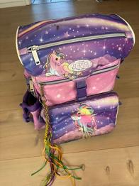 Skoletaske med tilbehør