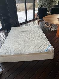 Boxmadras med topmadras