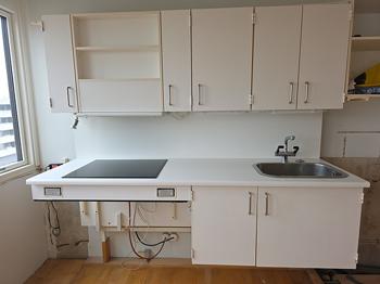 Handicap køkken med hæve/sænke funktion