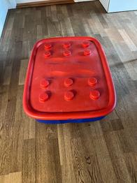 IKEA legetøjskasse på hjul med låg
