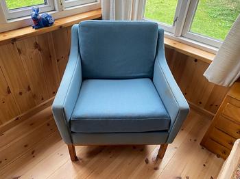 Ældre lænestol bortgives