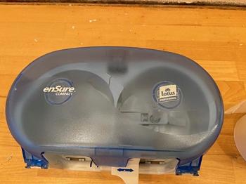 Lotus Toiletpapir dispenser