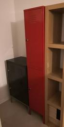 GIVES VÆK! - Metalskab med nøgle