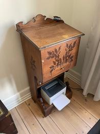 Antik skrivepult fra skole