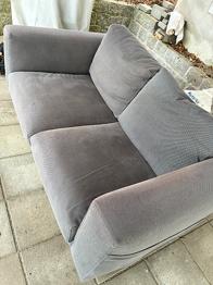 Gratis: lille to personers sofa