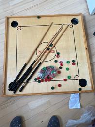 Intelligence bordspil med køer og brikker