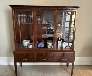 Vintage snedkerlavet vitrineskab