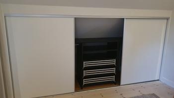 Gives væk! Indbygget garderobeskab / klædeskab