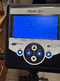 Reebok B 5.1e motionscykel med computer BORTGIVES