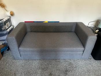 Sovesofa gives væk