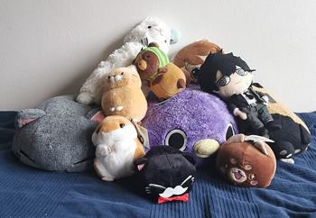 11 gratis anime plushies