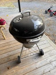 Weber kuglegrill kul sort - GRATIS!