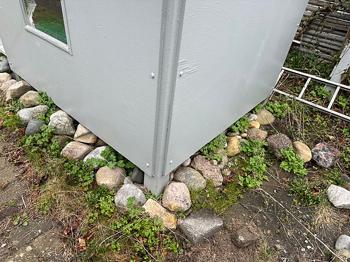 Kampe/pigsten gives væk