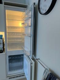 Køle/fryseskab gives væk