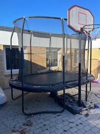 Jumpking trampolin gives væk