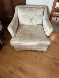 Sofa og 2 lænestole gives væk - hentes asap