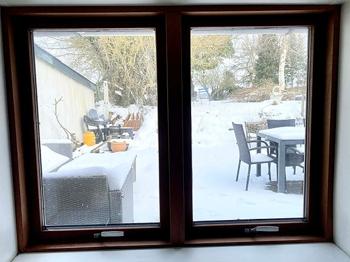 Maghoni trævinduer med to fag og termoruder