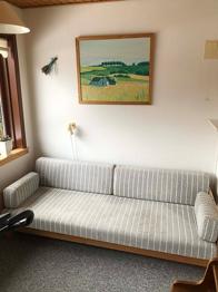 Sovesofa med opbevaringsplads