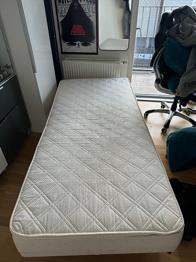 Gratis boxmadrasseng 90x200 cm