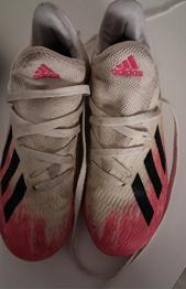 Fodboldstøvler str.32, strømper og benskinner